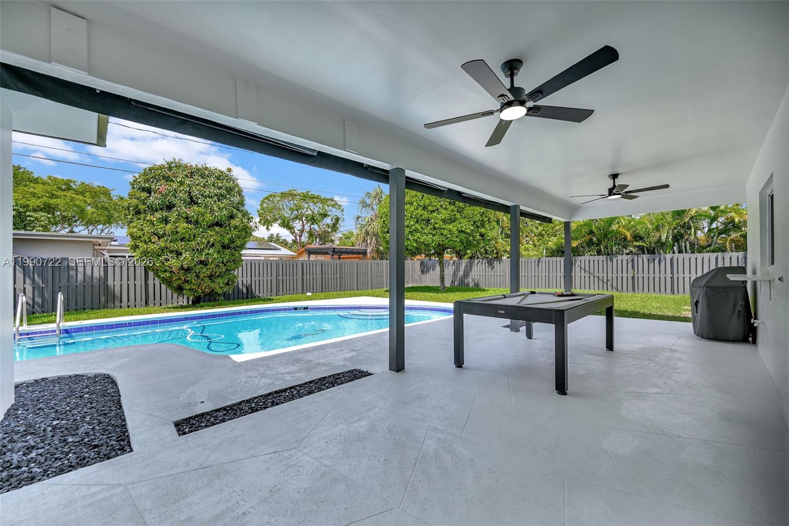 MIRROR LAKE ESTATES SEC S - Residential