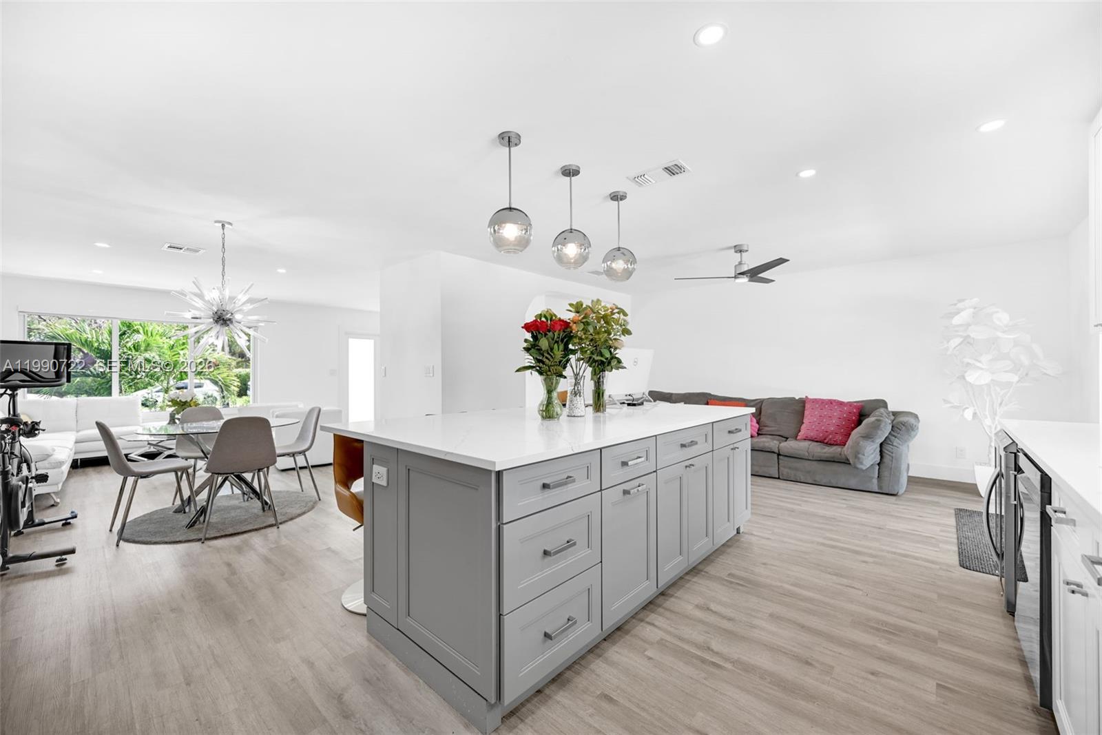 MIRROR LAKE ESTATES SEC S - Residential