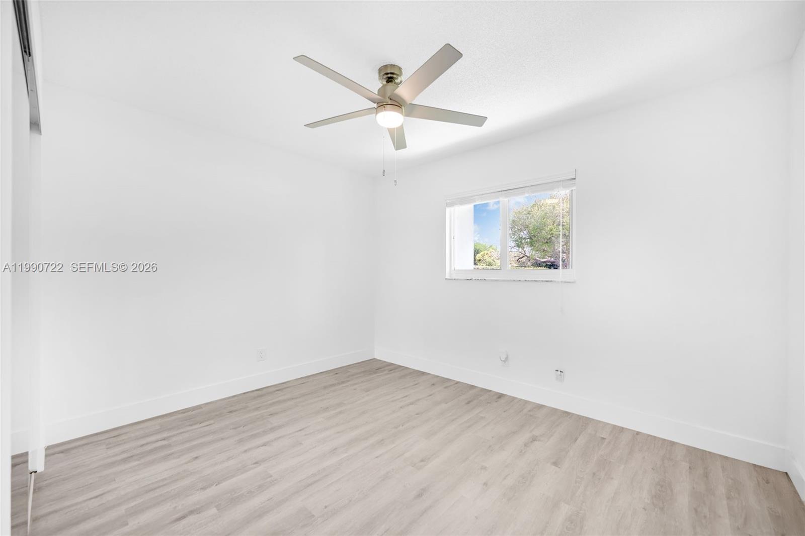 MIRROR LAKE ESTATES SEC S - Residential