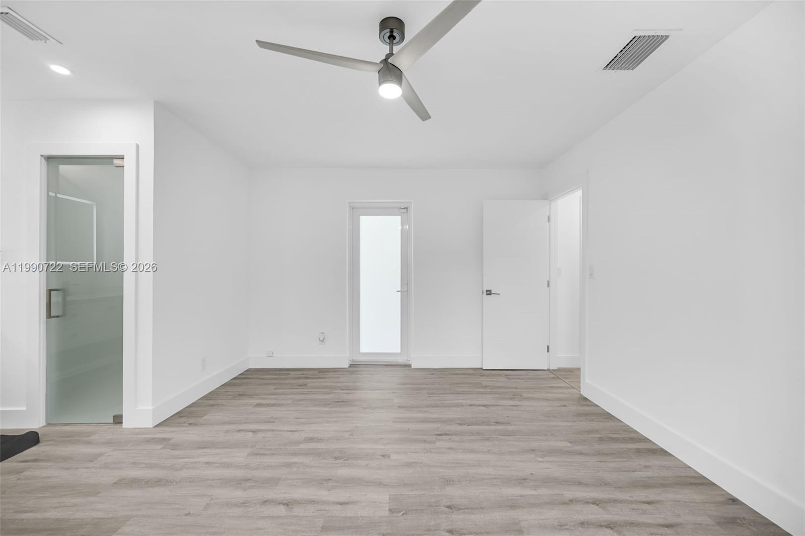 MIRROR LAKE ESTATES SEC S - Residential