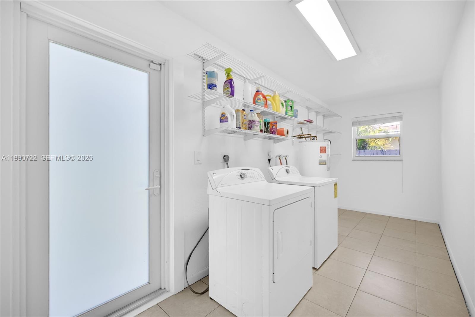 MIRROR LAKE ESTATES SEC S - Residential