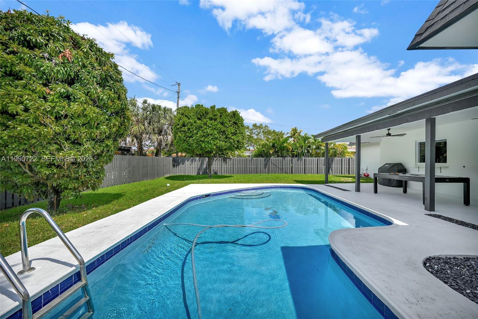 MIRROR LAKE ESTATES SEC S - Residential