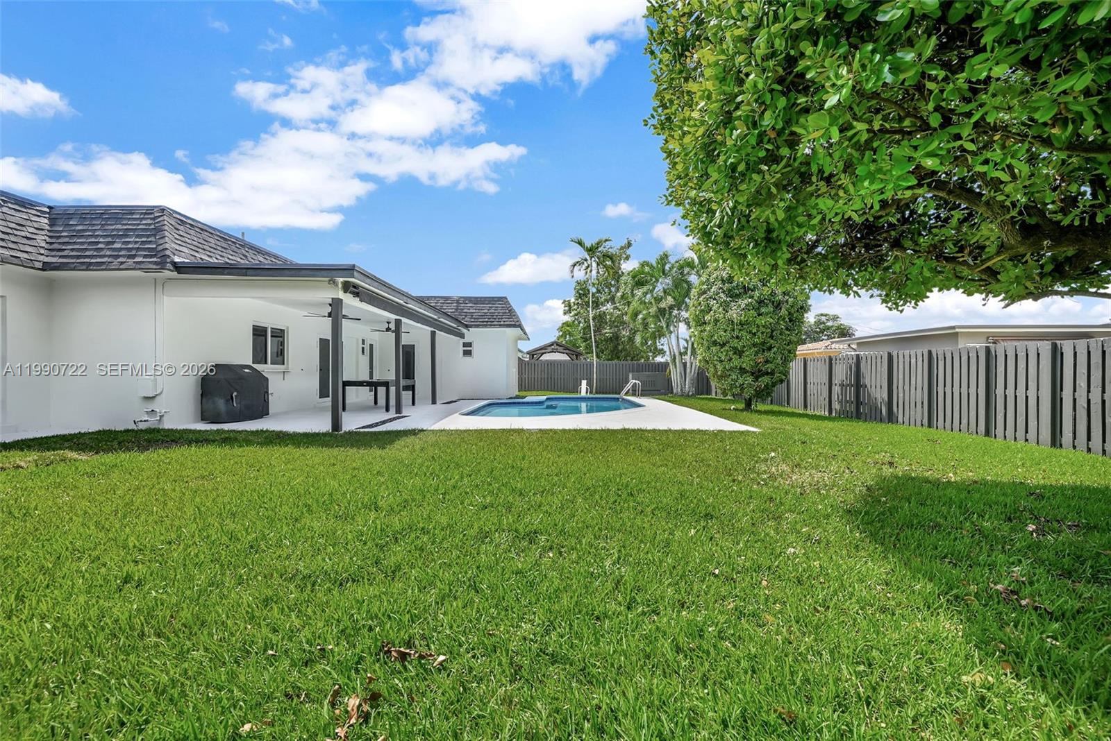 MIRROR LAKE ESTATES SEC S - Residential