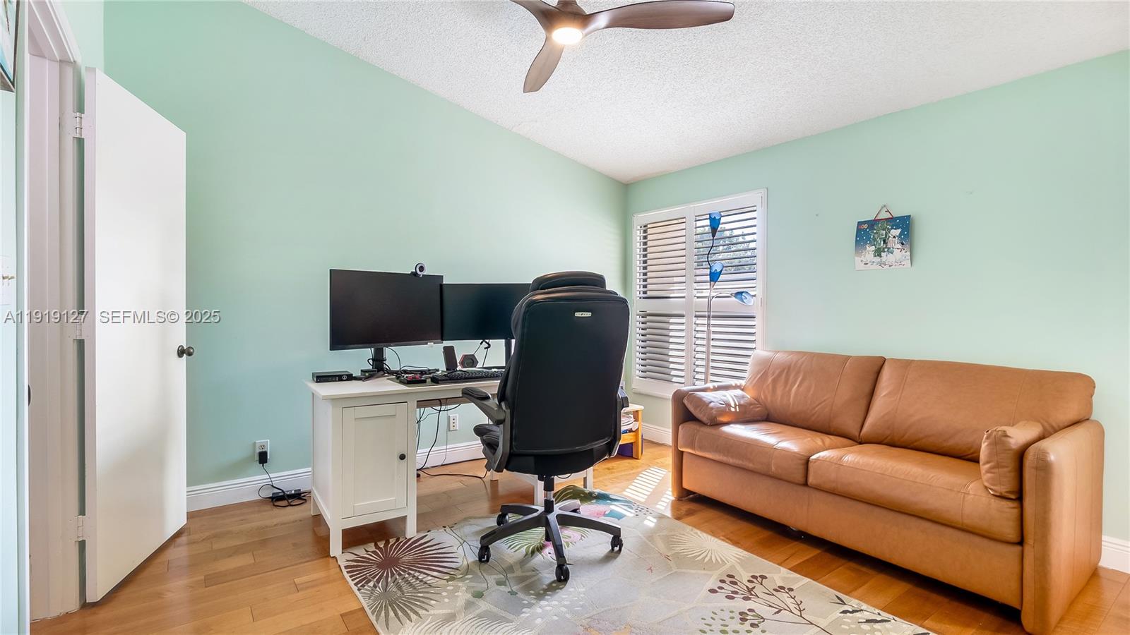 LAUDERDALE BY THE SEA - Residential