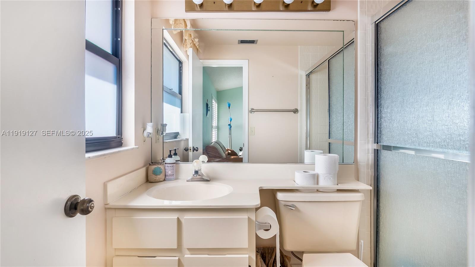 LAUDERDALE BY THE SEA - Residential