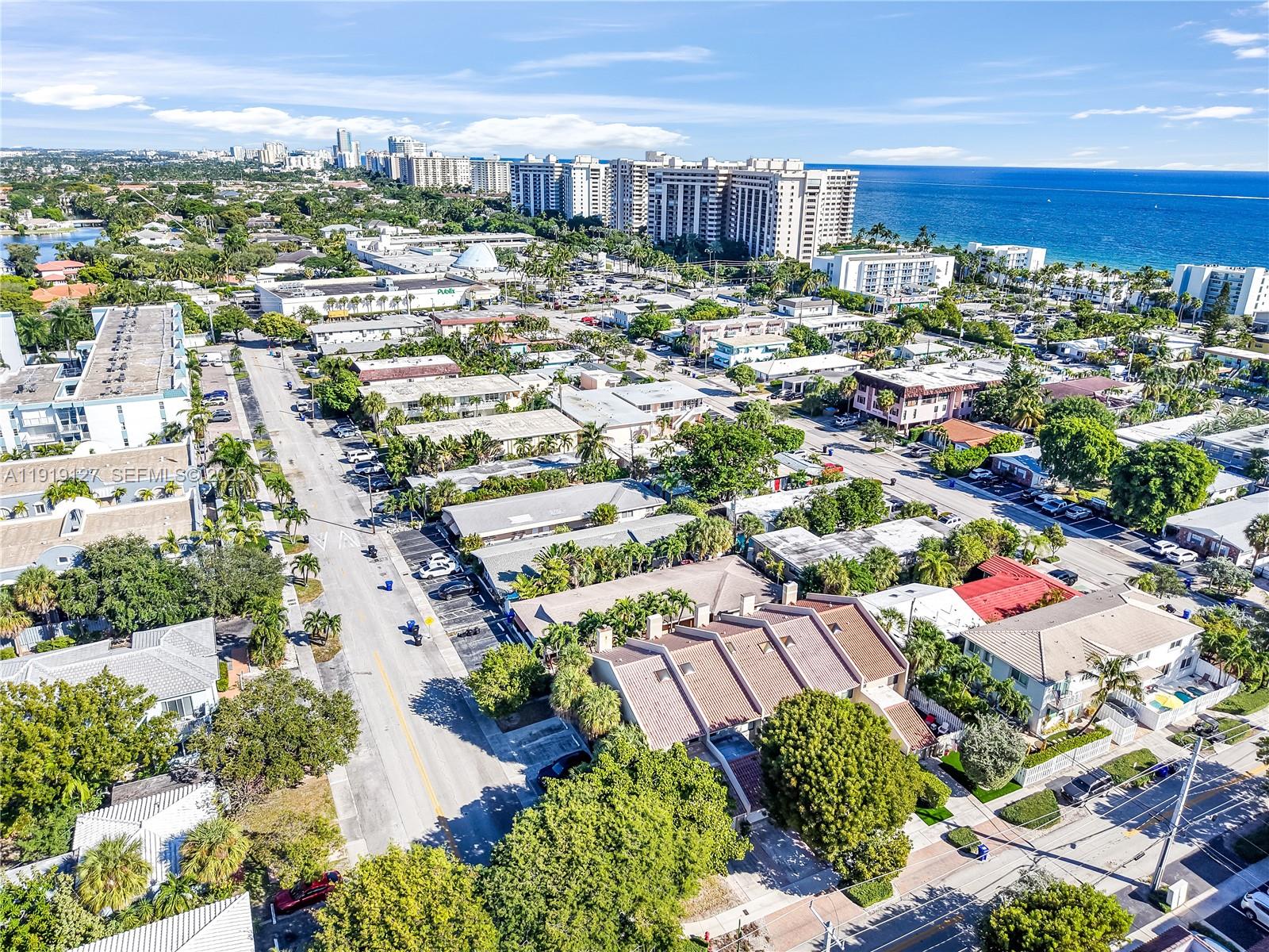 LAUDERDALE BY THE SEA - Residential