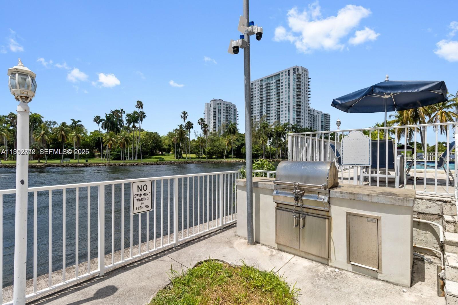 SERENITY ON THE RIVER CON - Residential