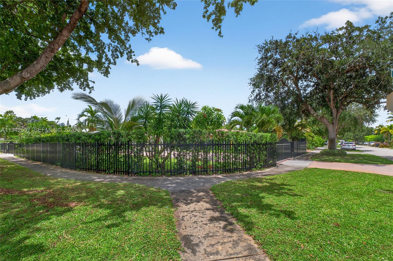 ALHAMBRA HGTS SEC 5 - Residential