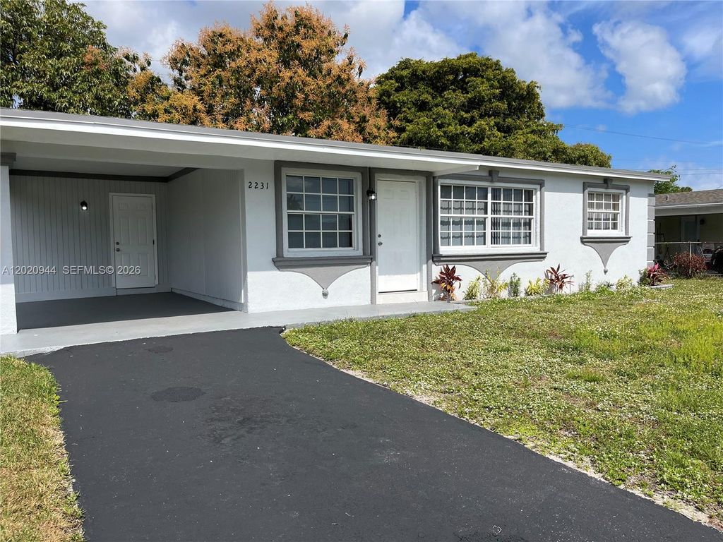 Photo of 2231 NW 9th Pl #H, Fort Lauderdale, FL 33311 (MLS # A12020944)