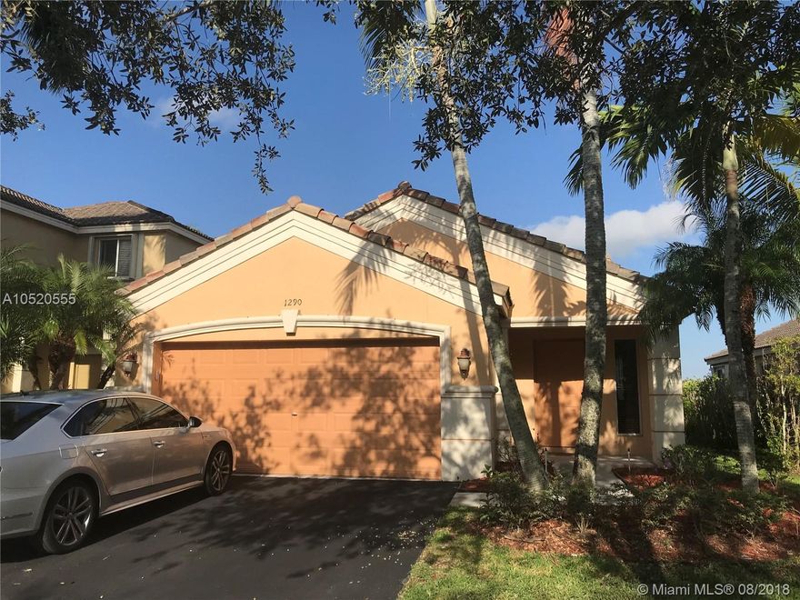 Amazing one story home with  the view of the amazing everglades. See the  beautiful sunsets. (Total privacy) Tile through the entire home. Vaulted ceilings in the living area make  the home bigger. Family room separated from the formal area.  Savannah has 2 entrances, 24 hours security, play area, mini golf, pool for adults and kids with slides. Multi use playing field.  Best schools in the area !! Solid landlord, looking for a long term tenant.