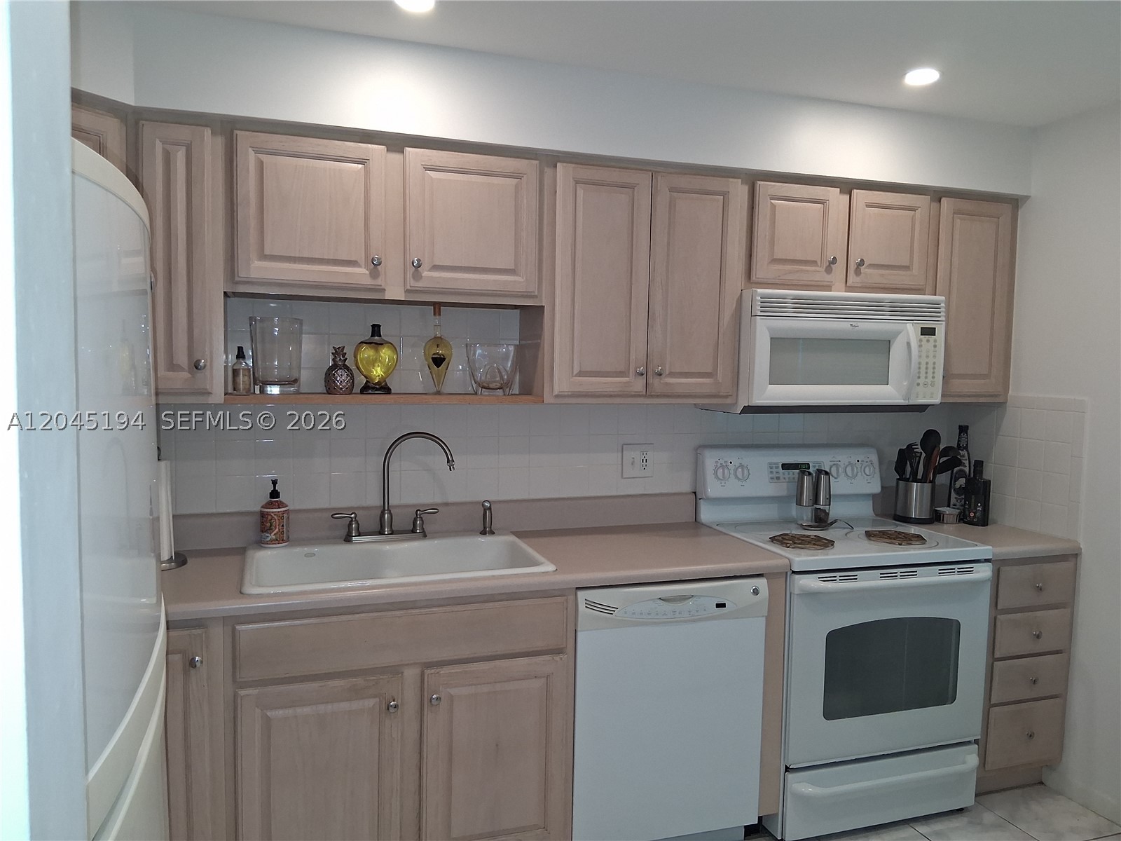 555 NW 4th Ave 4250