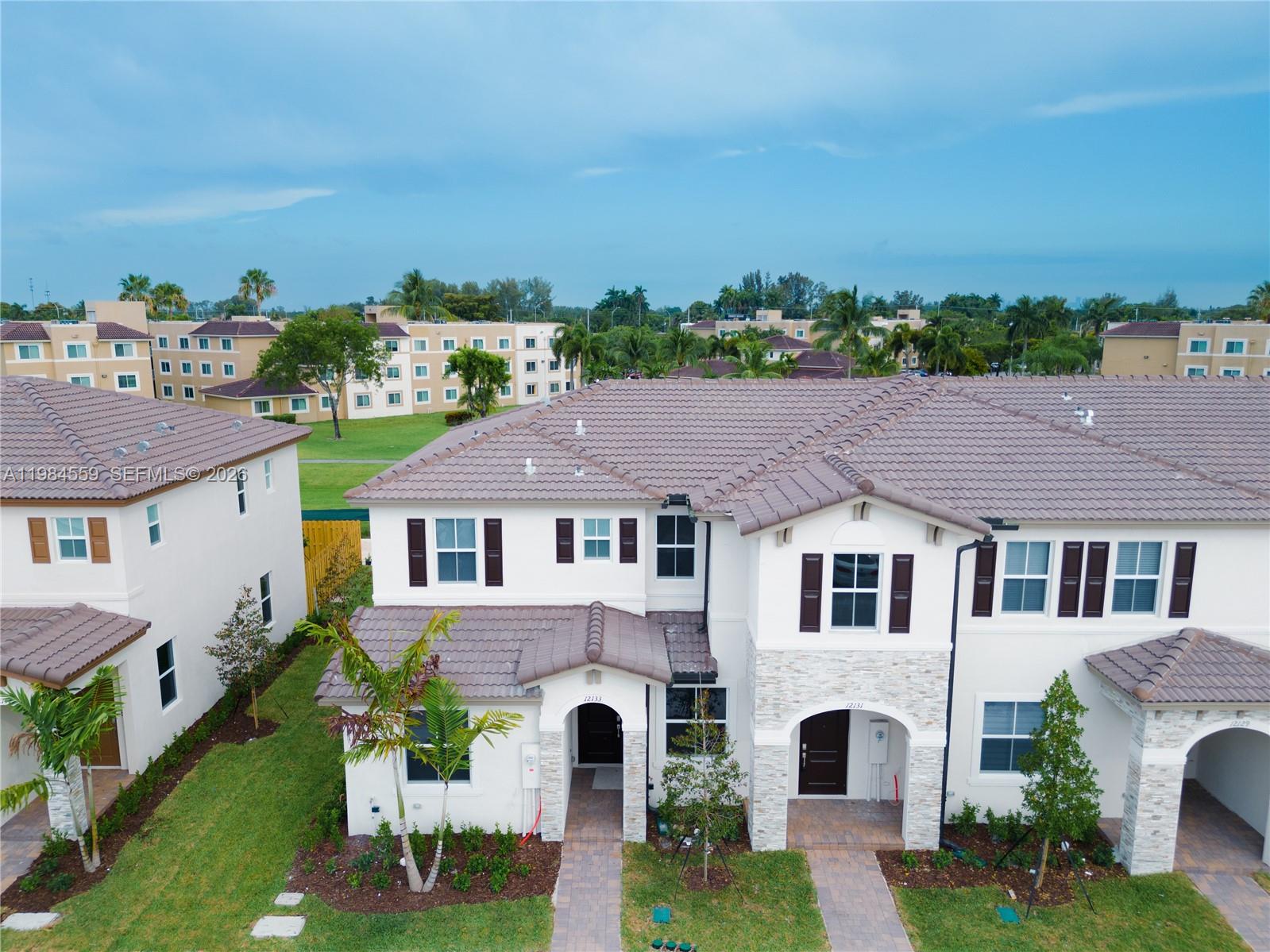 WESTVIEW GARDENS APARTMEN - Residential Lease