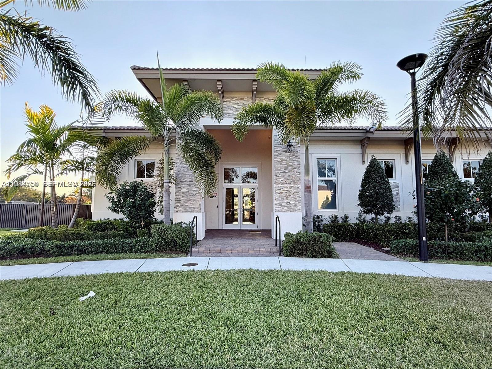 WESTVIEW GARDENS APARTMEN - Residential Lease