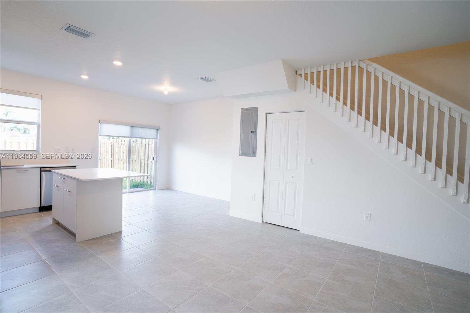 WESTVIEW GARDENS APARTMEN - Residential Lease