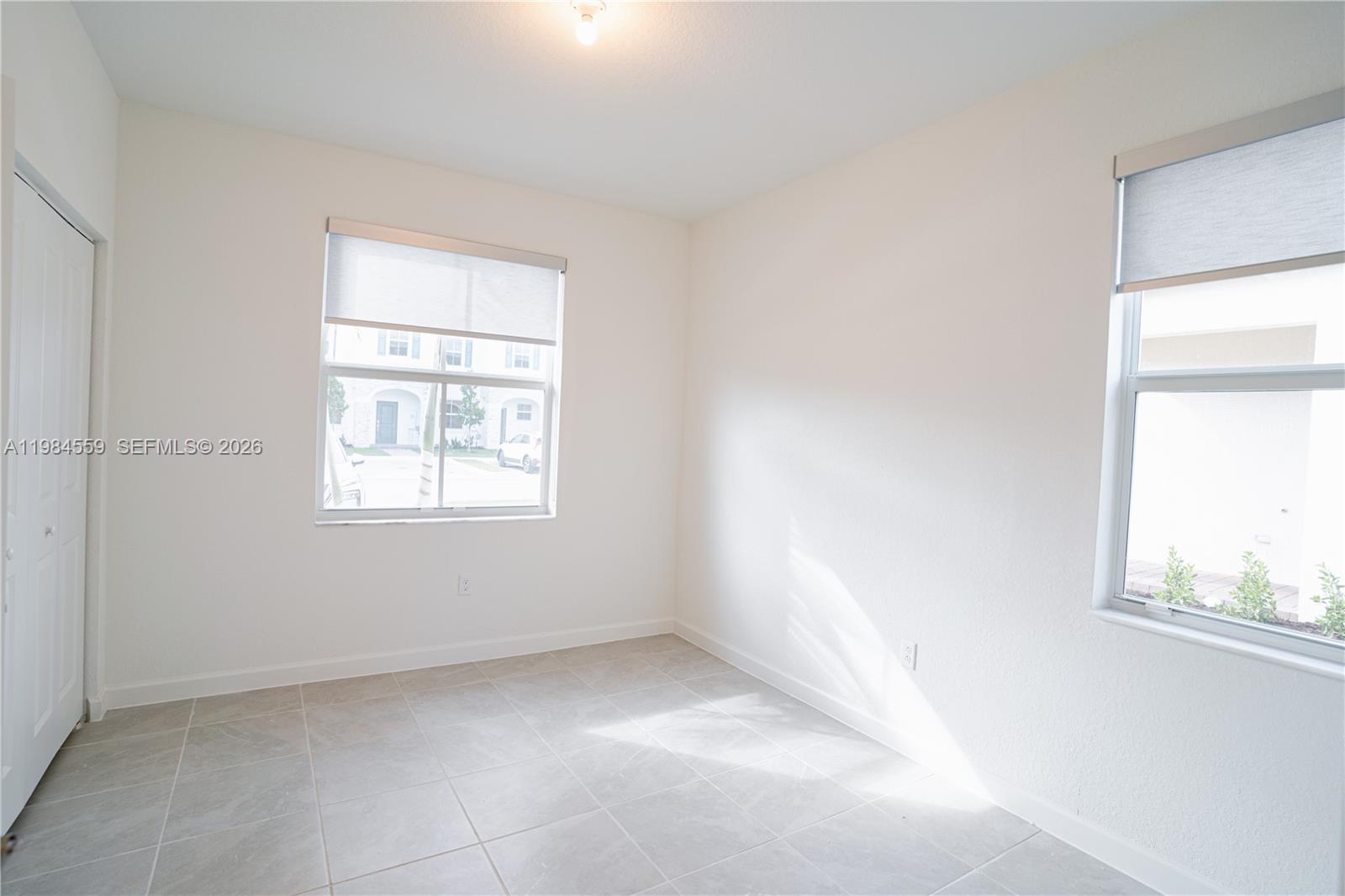 WESTVIEW GARDENS APARTMEN - Residential Lease