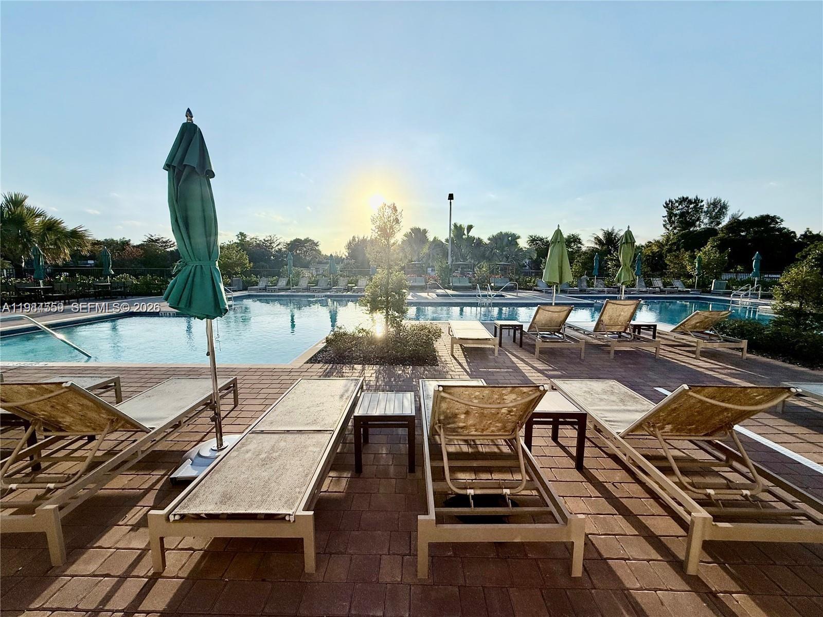 WESTVIEW GARDENS APARTMEN - Residential Lease