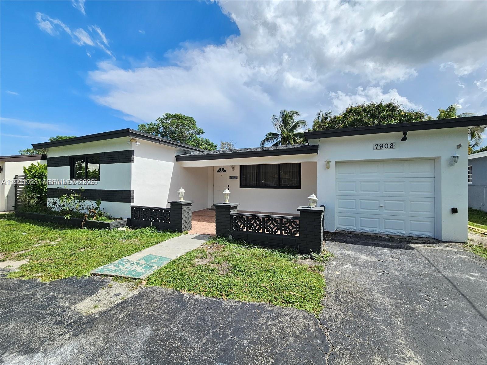 MIRAMAR SEC 10 - Residential