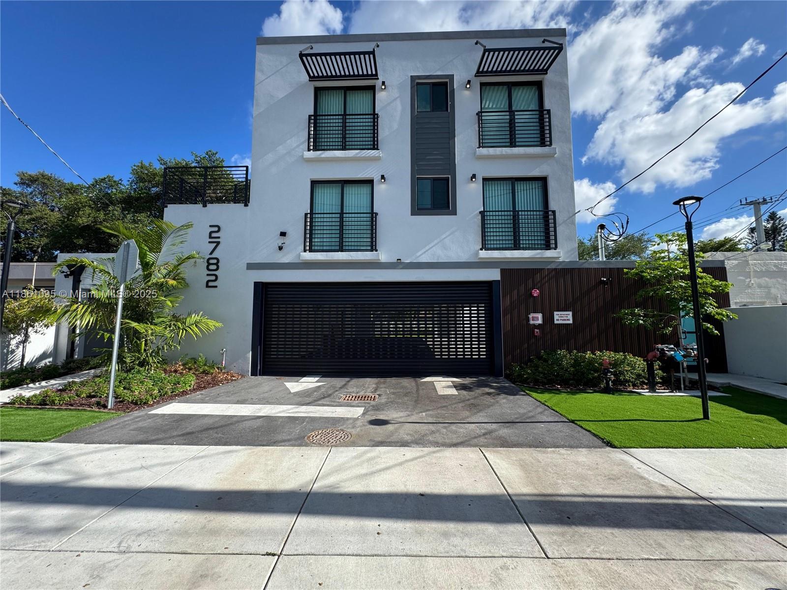 ROOSEVELT PARK - Residential Lease