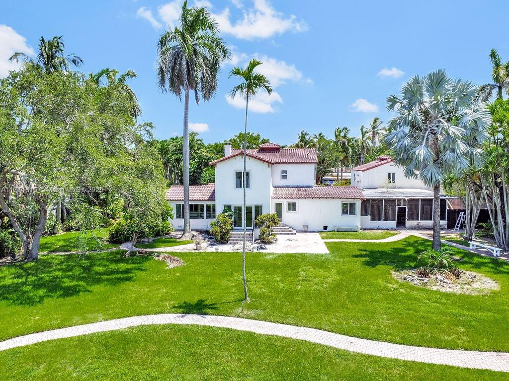 HOLLYWOOD LAKES SECTION - Residential Lease