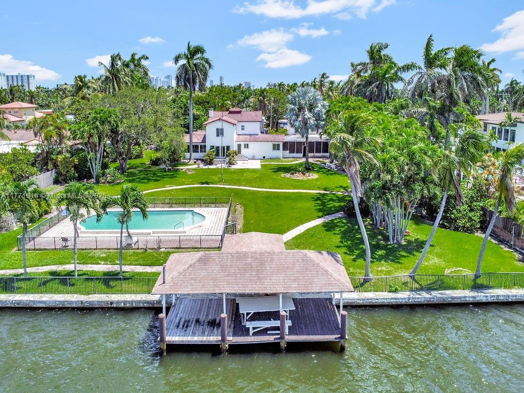 HOLLYWOOD LAKES SECTION - Residential Lease