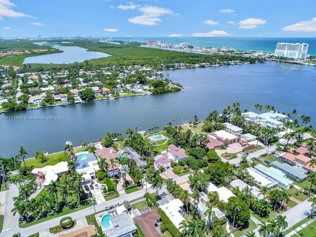 HOLLYWOOD LAKES SECTION - Residential Lease