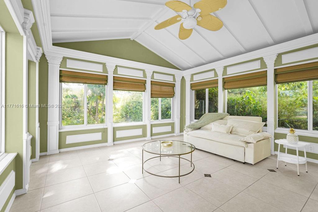 HOLLYWOOD LAKES SECTION - Residential Lease