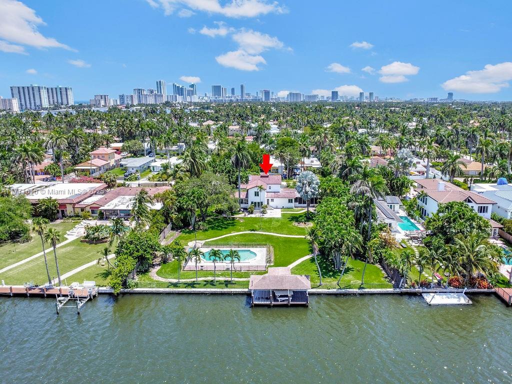 HOLLYWOOD LAKES SECTION - Residential Lease