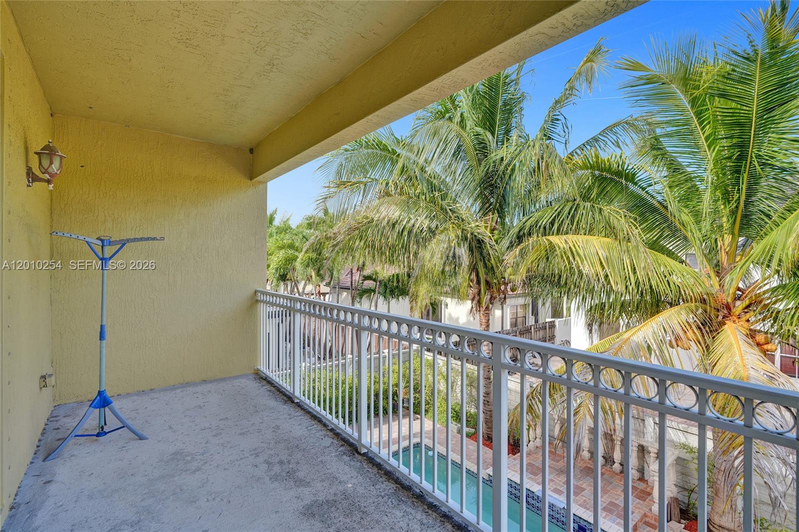 CENTURY GARDENS - Residential
