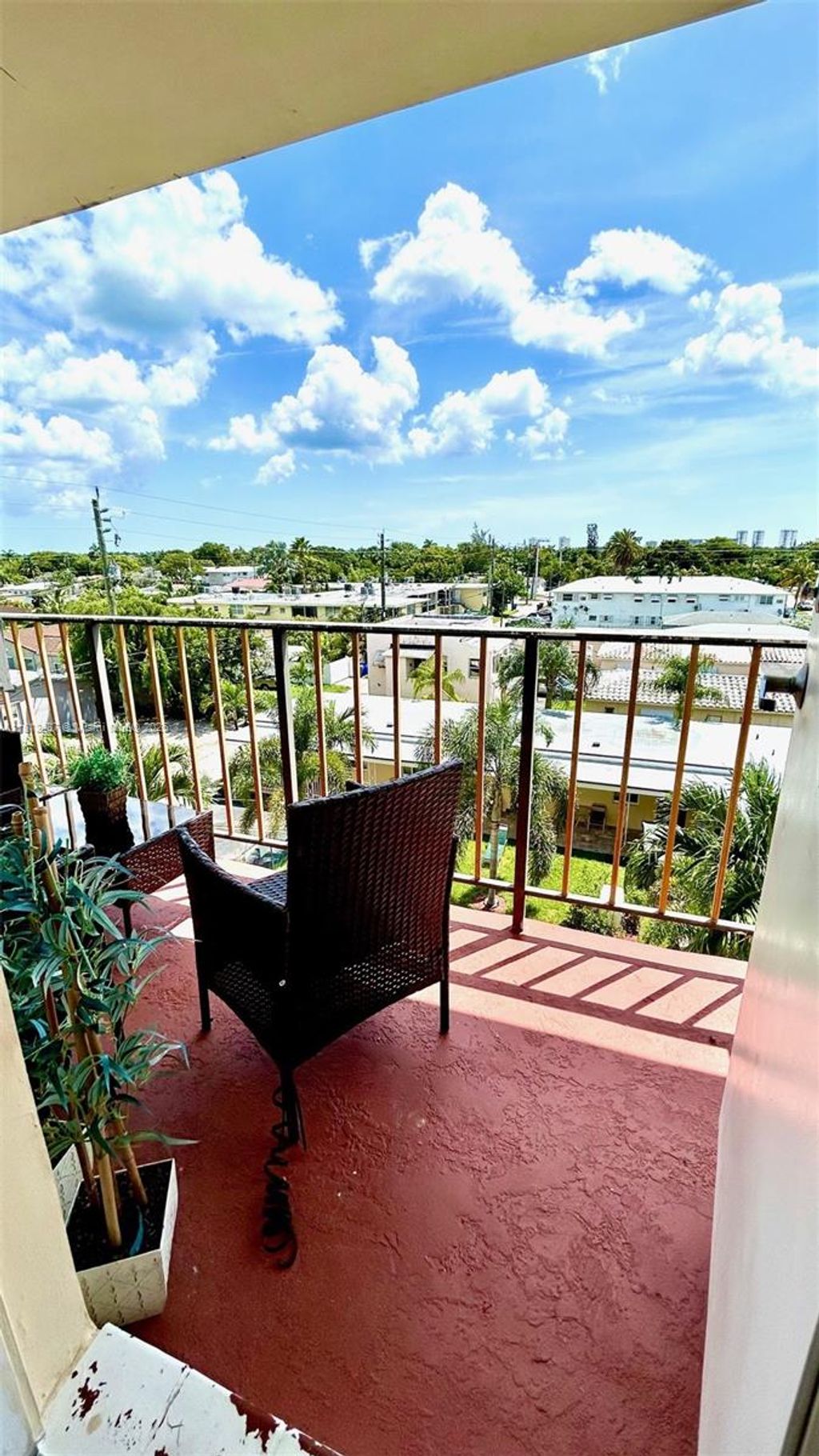 Photo of Hollywood, FL 33020 (MLS # A11813437)