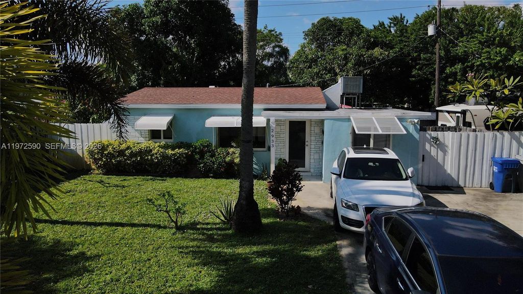 Photo of 2933 NE 12th Ter, Pompano Beach, FL 33064 (MLS # A11972590)