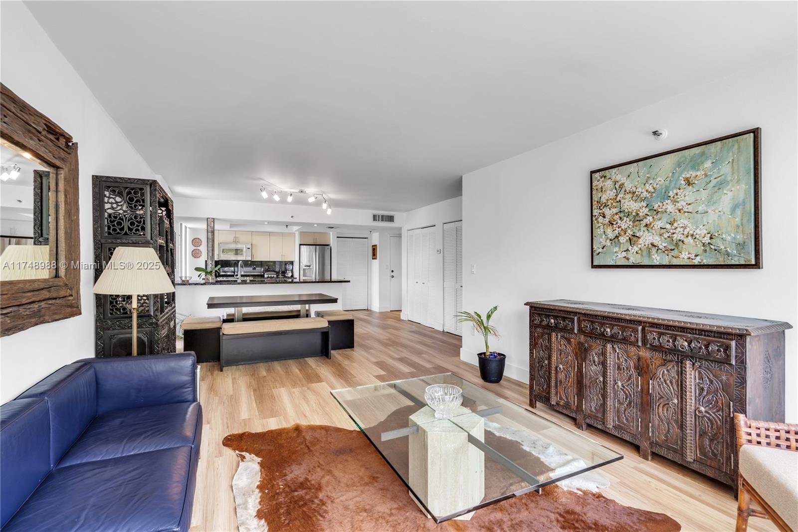 BRICKELL PARK CONDO - Residential