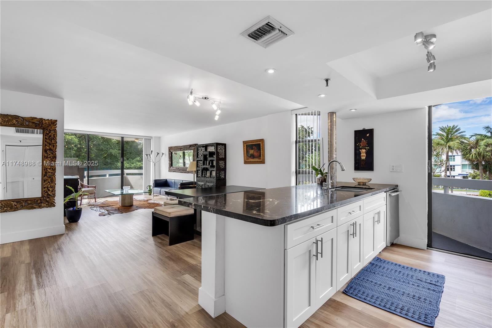 BRICKELL PARK CONDO - Residential