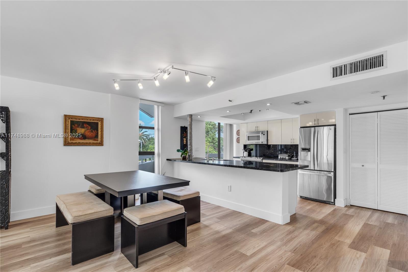 BRICKELL PARK CONDO - Residential