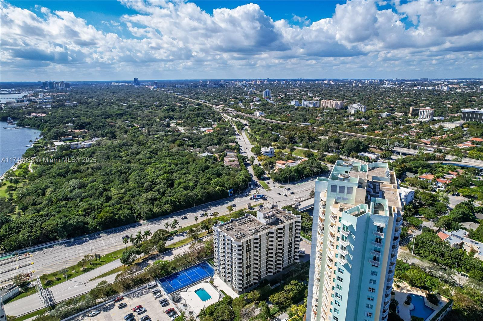 BRICKELL PARK CONDO - Residential