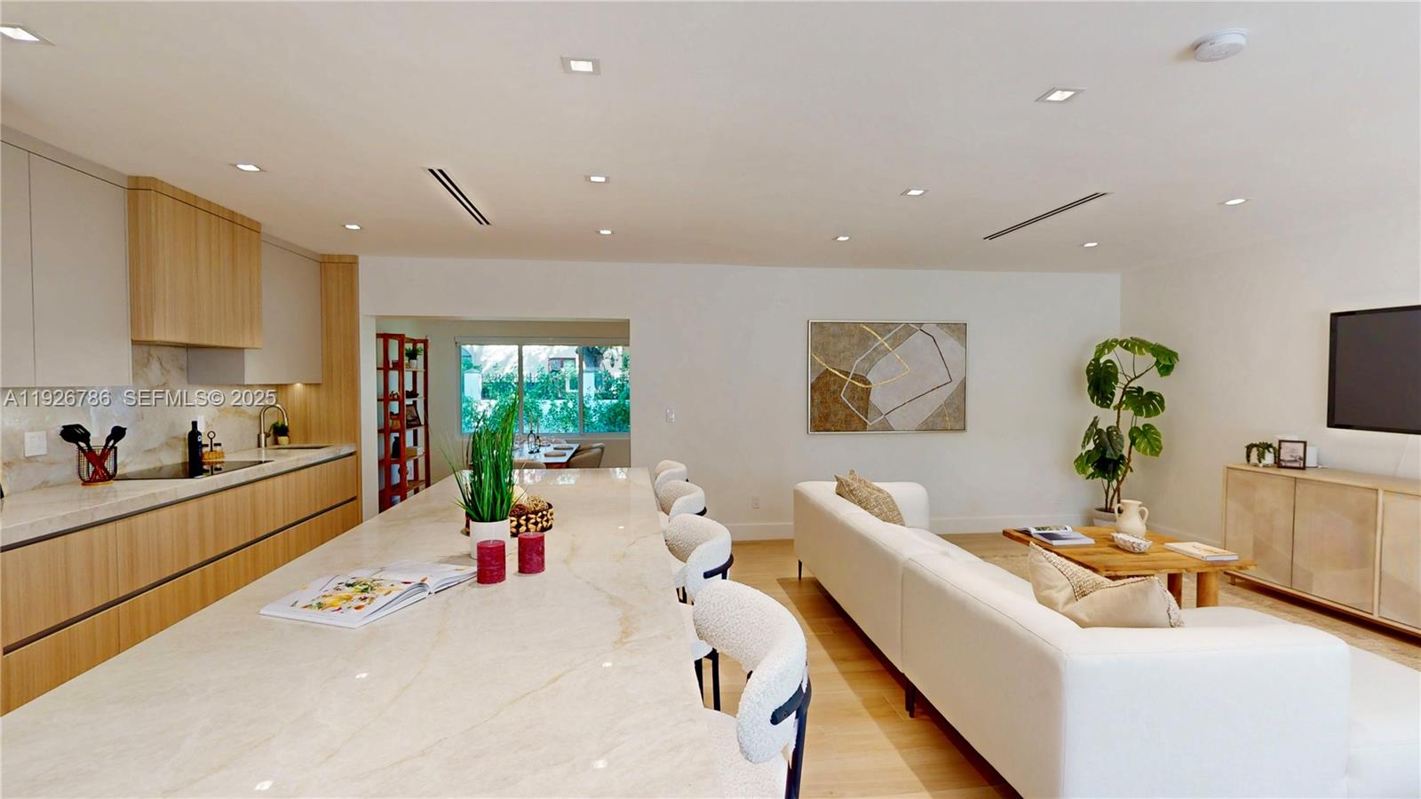 CORAL GABLES RIVIERA SEC - Residential