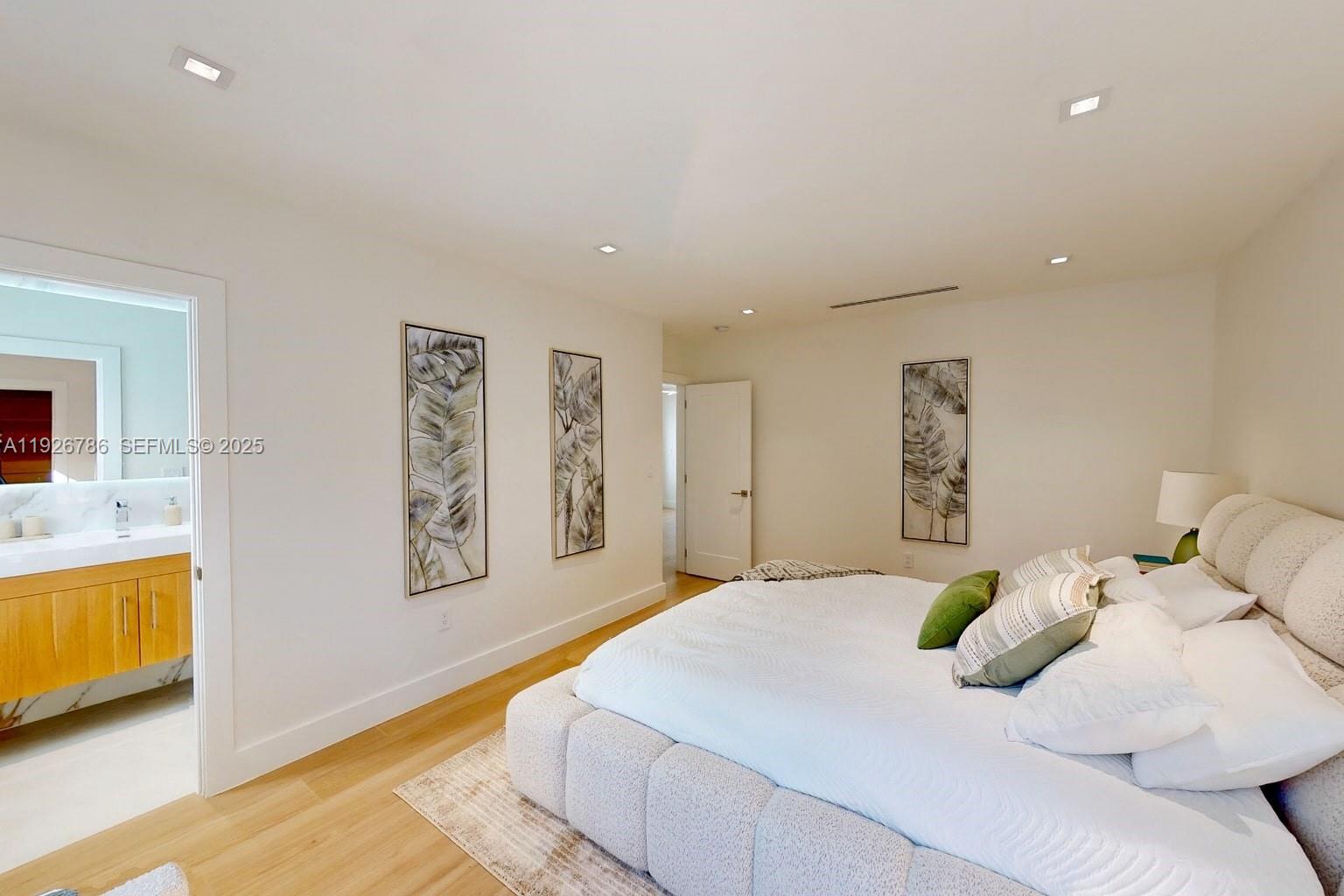 CORAL GABLES RIVIERA SEC - Residential