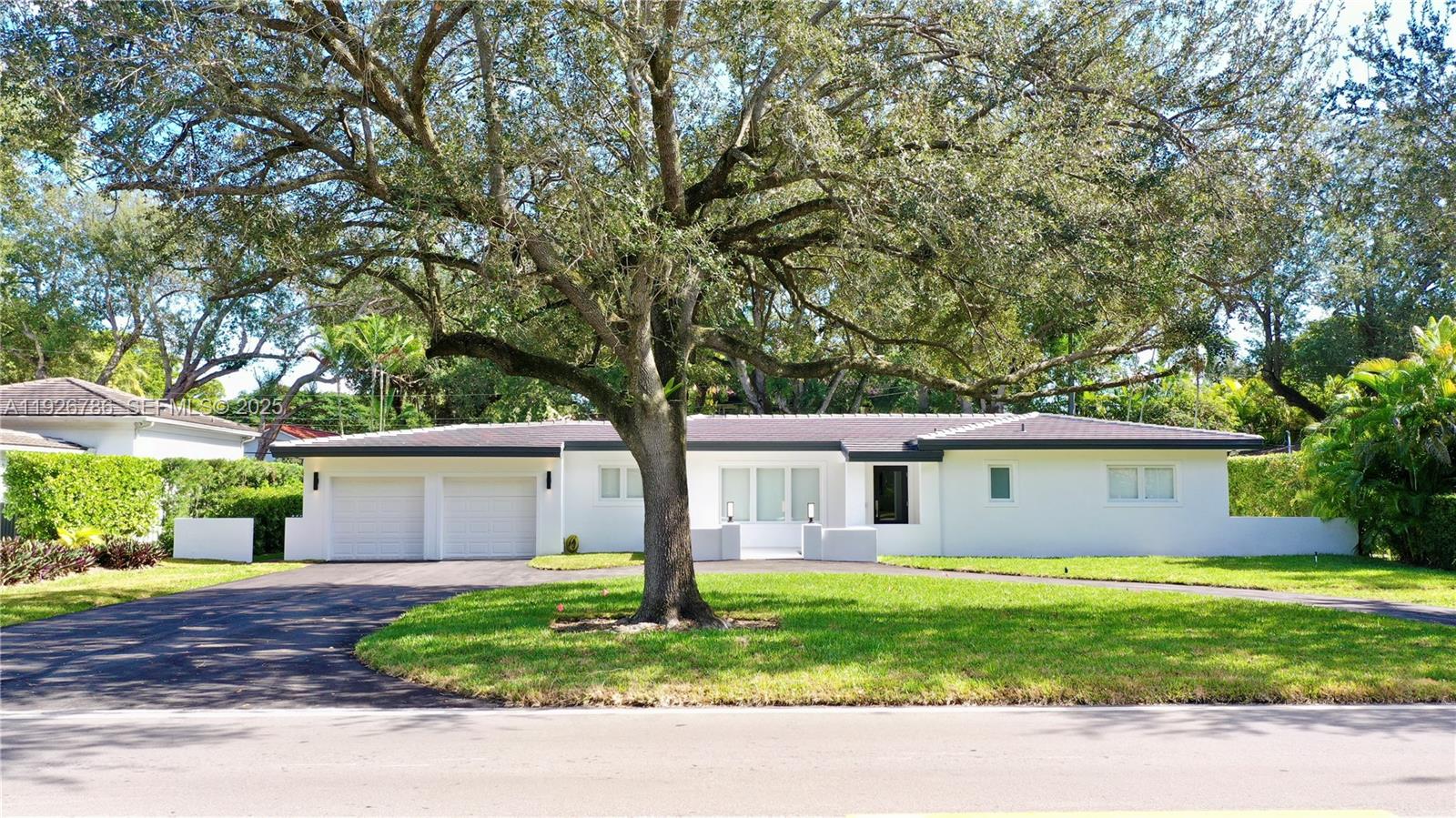 CORAL GABLES RIVIERA SEC - Residential