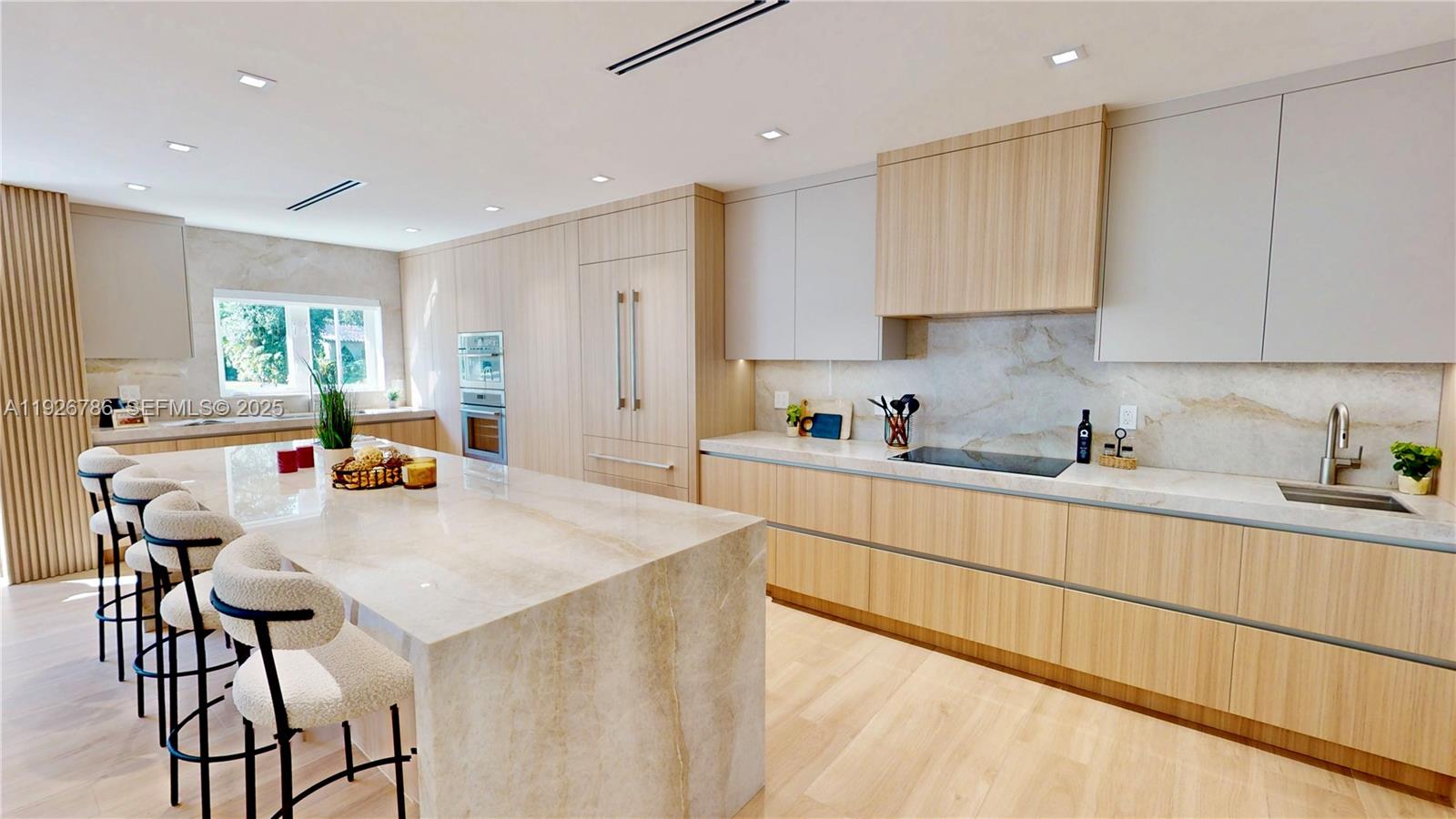 CORAL GABLES RIVIERA SEC - Residential