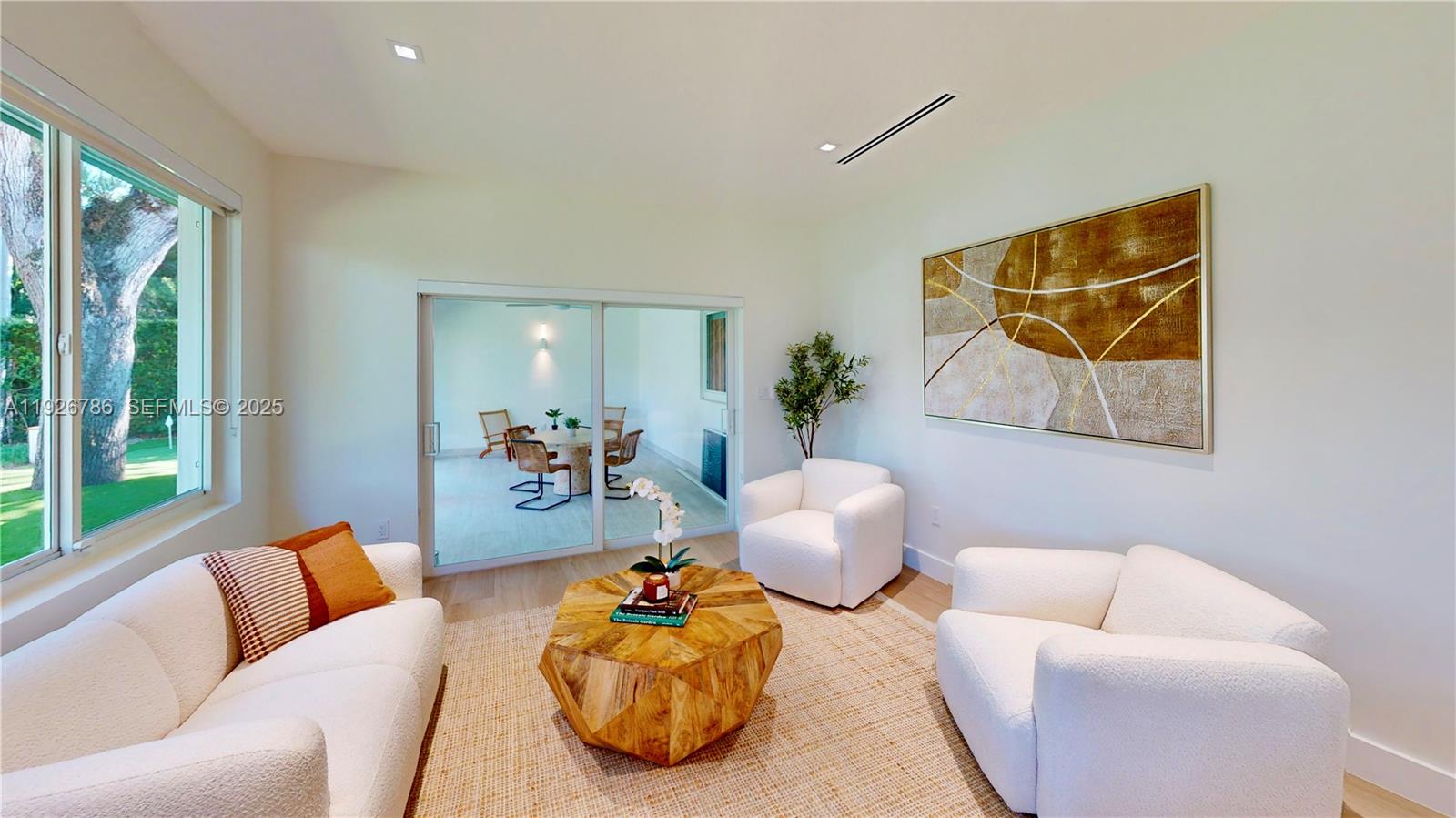 CORAL GABLES RIVIERA SEC - Residential