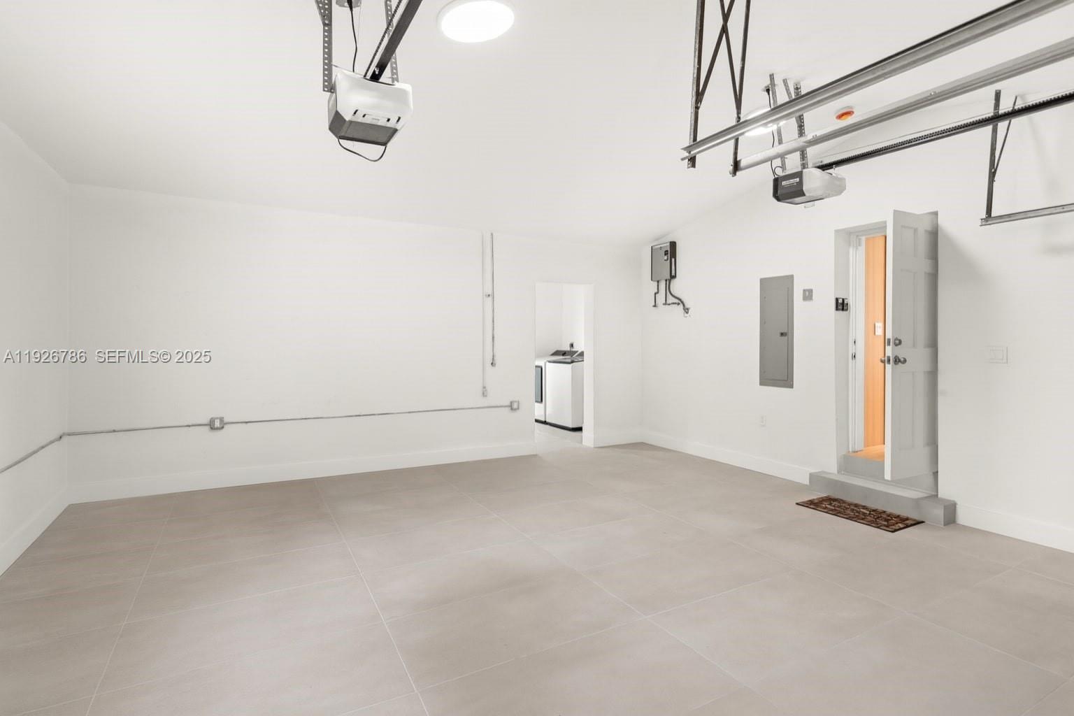 CORAL GABLES RIVIERA SEC - Residential