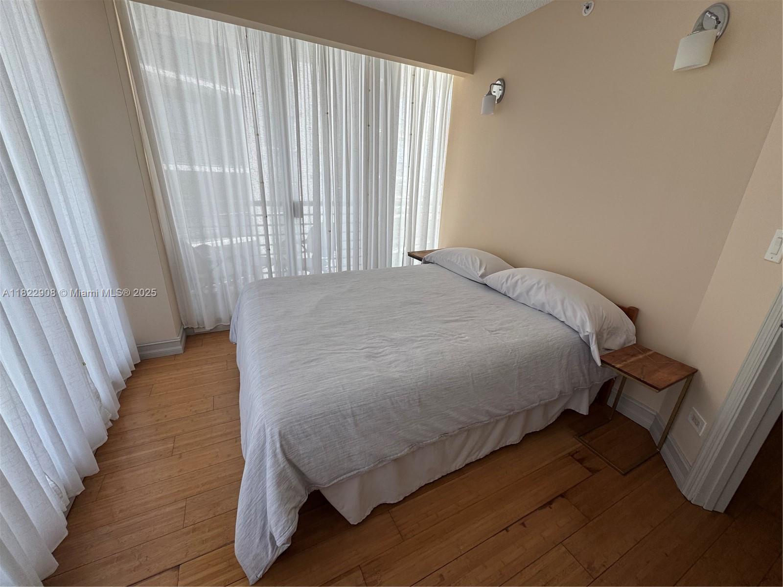 HOME TOWER CONDO - Residential