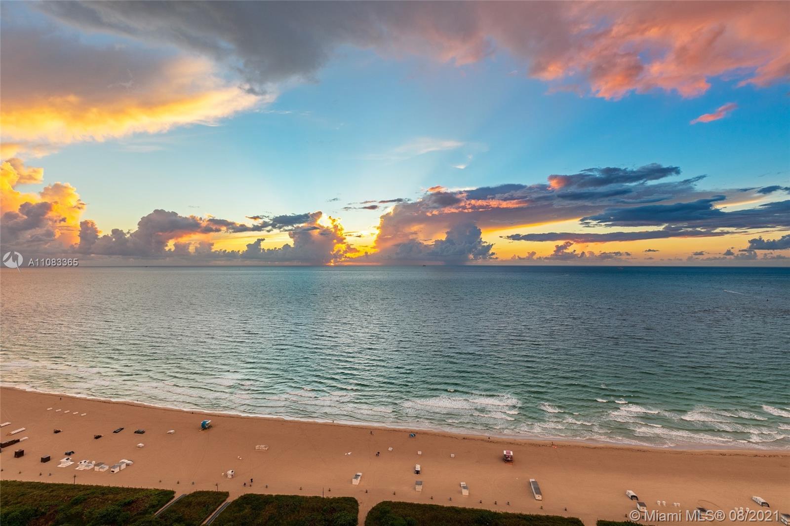 CONTINUUM ON SOUTH BEACH - Residential