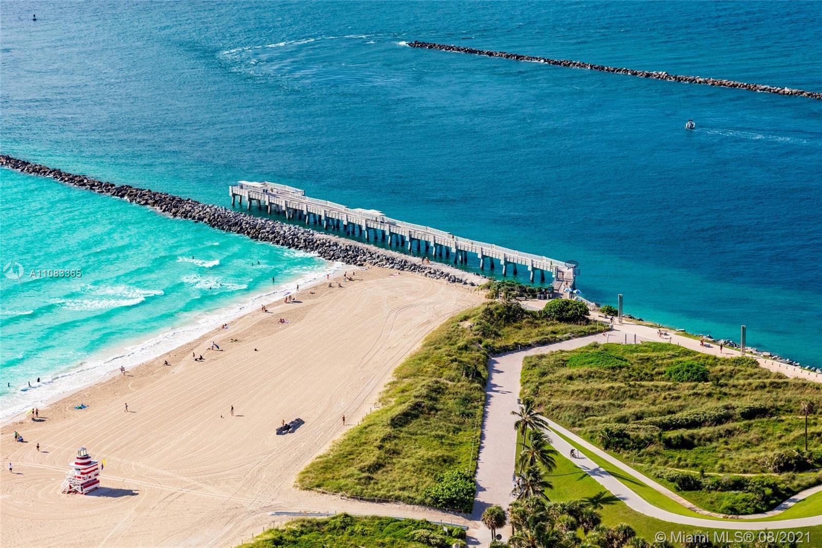 CONTINUUM ON SOUTH BEACH - Residential