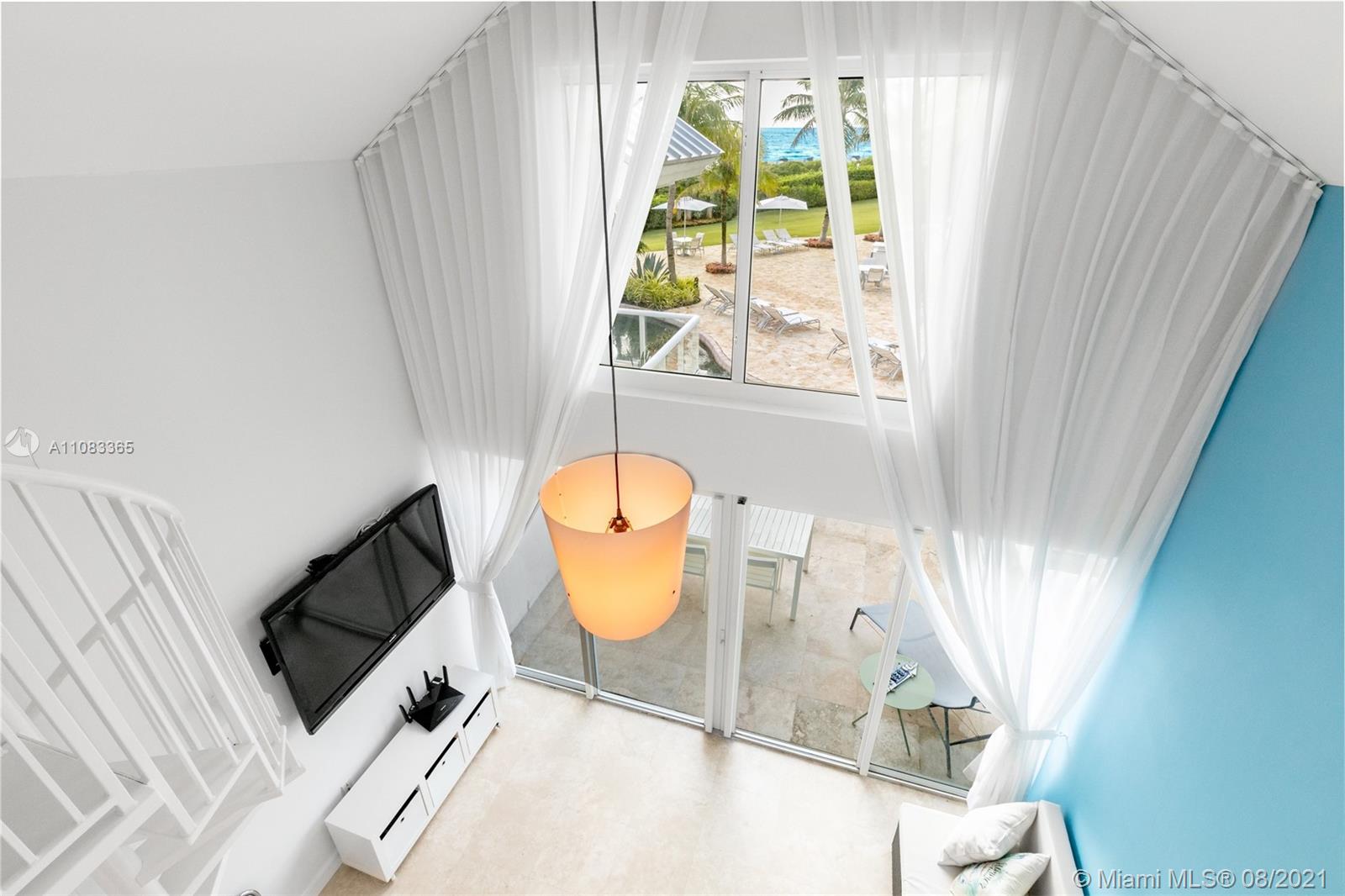 CONTINUUM ON SOUTH BEACH - Residential