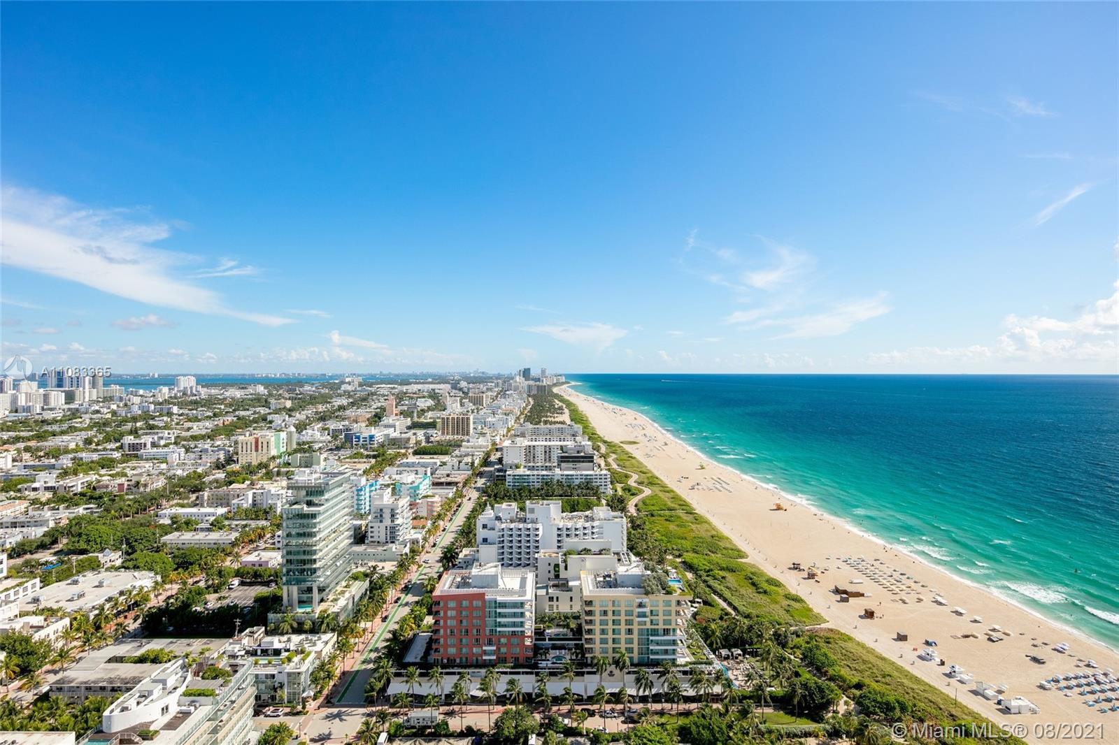 CONTINUUM ON SOUTH BEACH - Residential