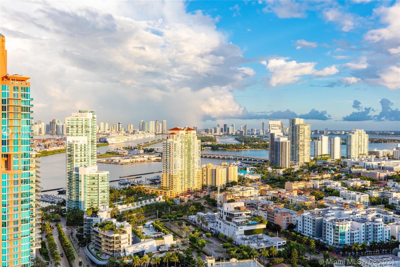 CONTINUUM ON SOUTH BEACH - Residential