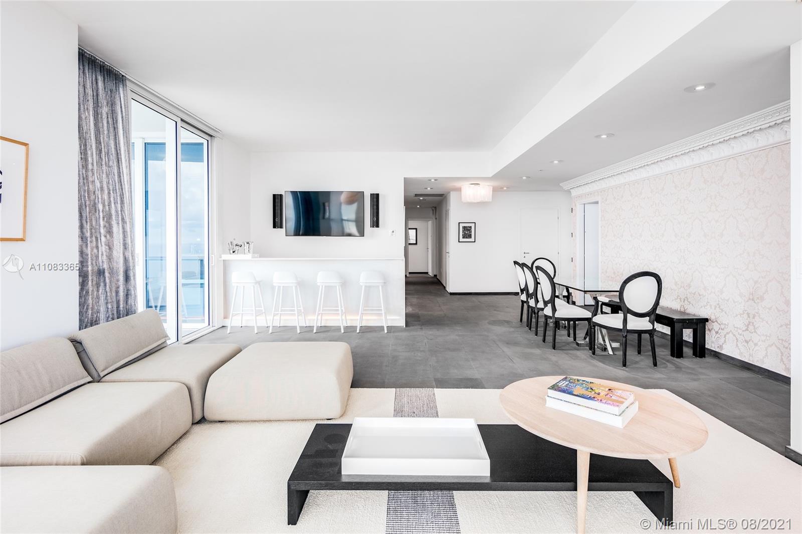 CONTINUUM ON SOUTH BEACH - Residential