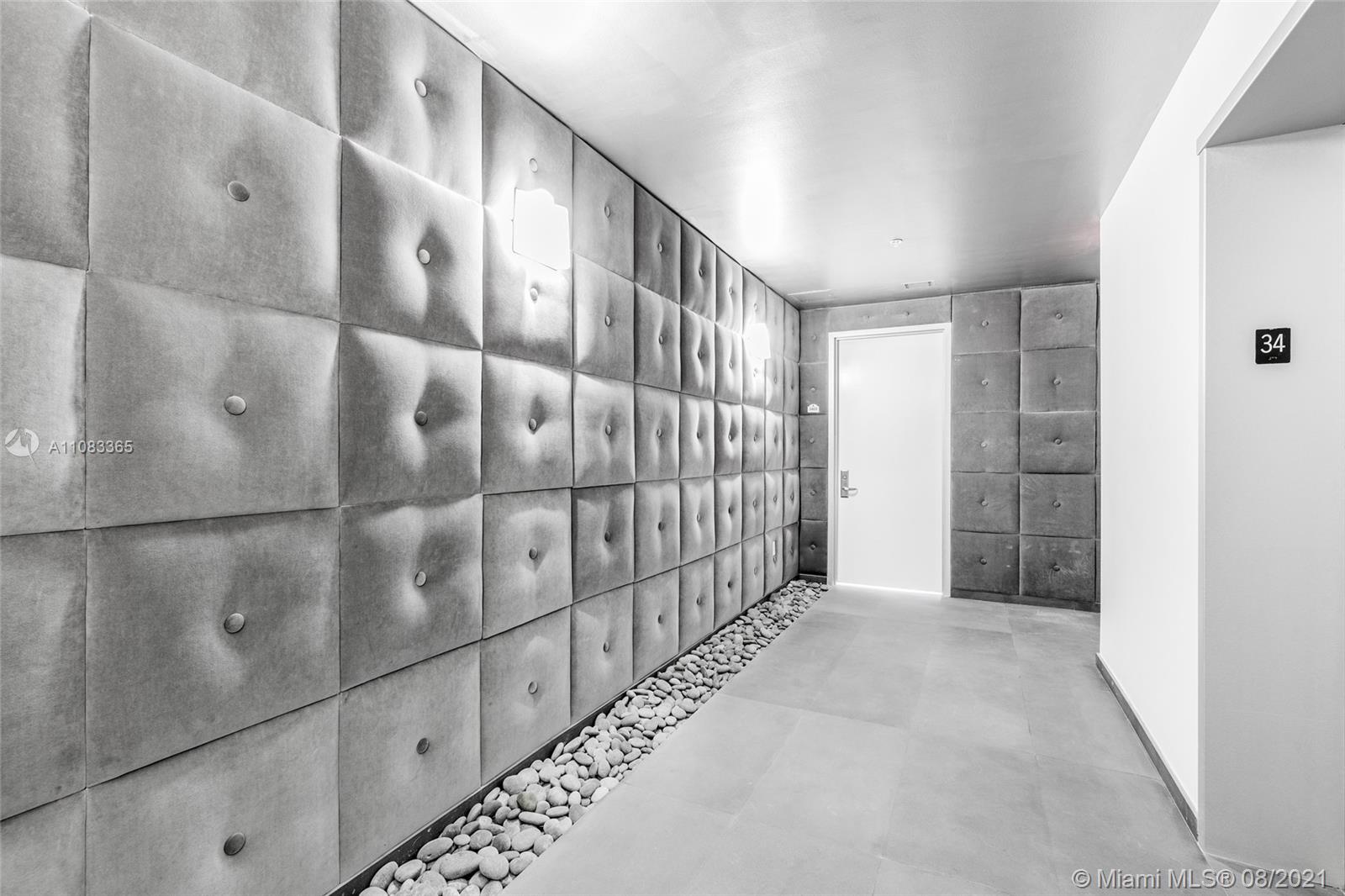 CONTINUUM ON SOUTH BEACH - Residential