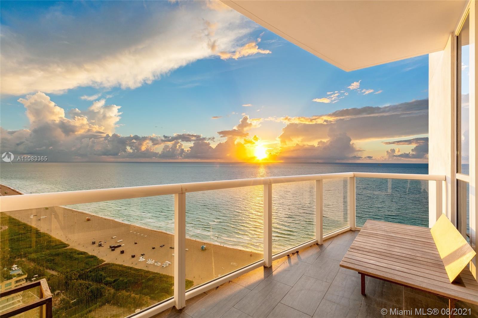 CONTINUUM ON SOUTH BEACH - Residential