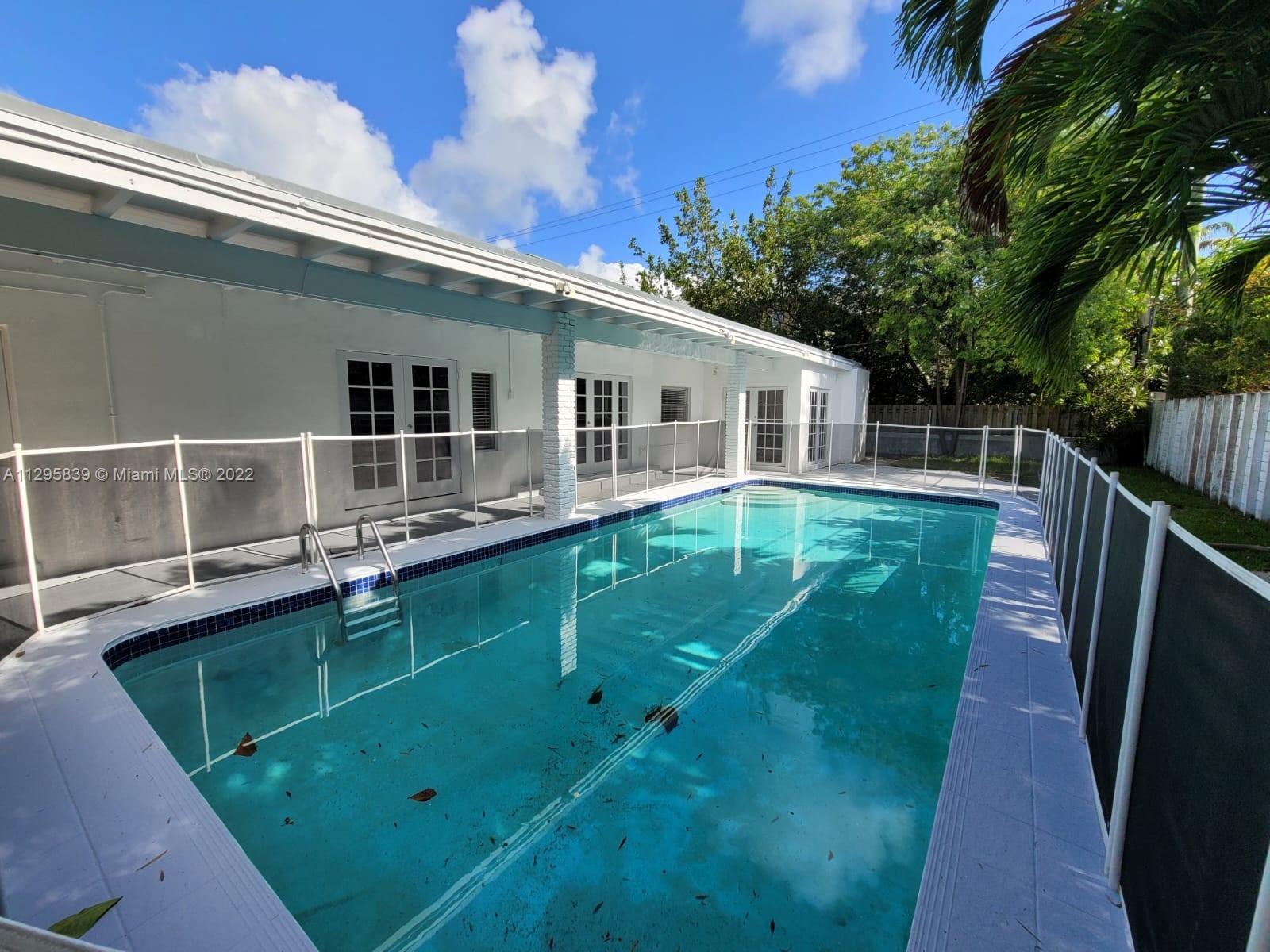 TROPICAL ISLE HOMES SUB - Residential Lease